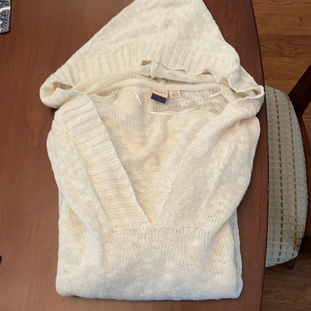 Roxy light sweater